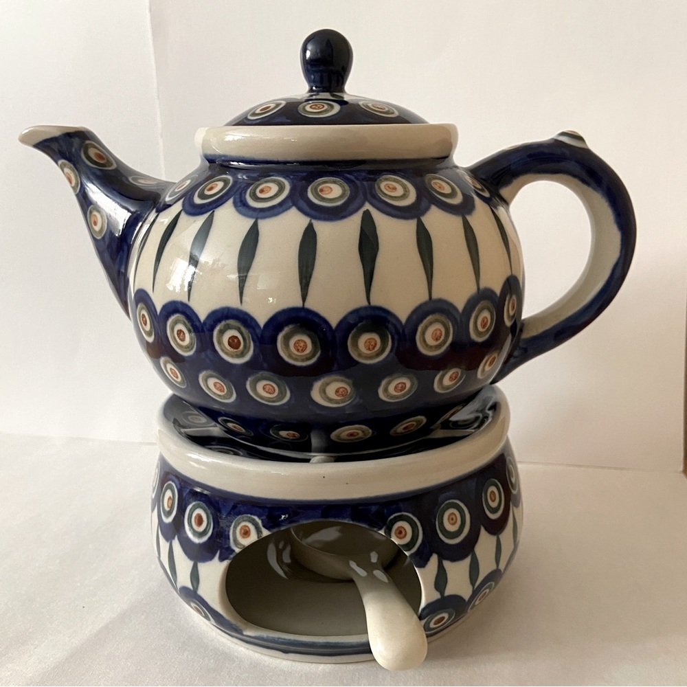 Authentic Boleslawiec Polish Kettle with warmer. Peacock pattern